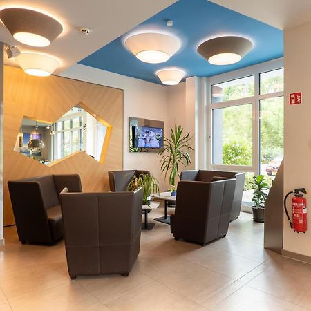 B&B Hotel Stuttgart-Airport/Messe Dış mekan fotoğraf
