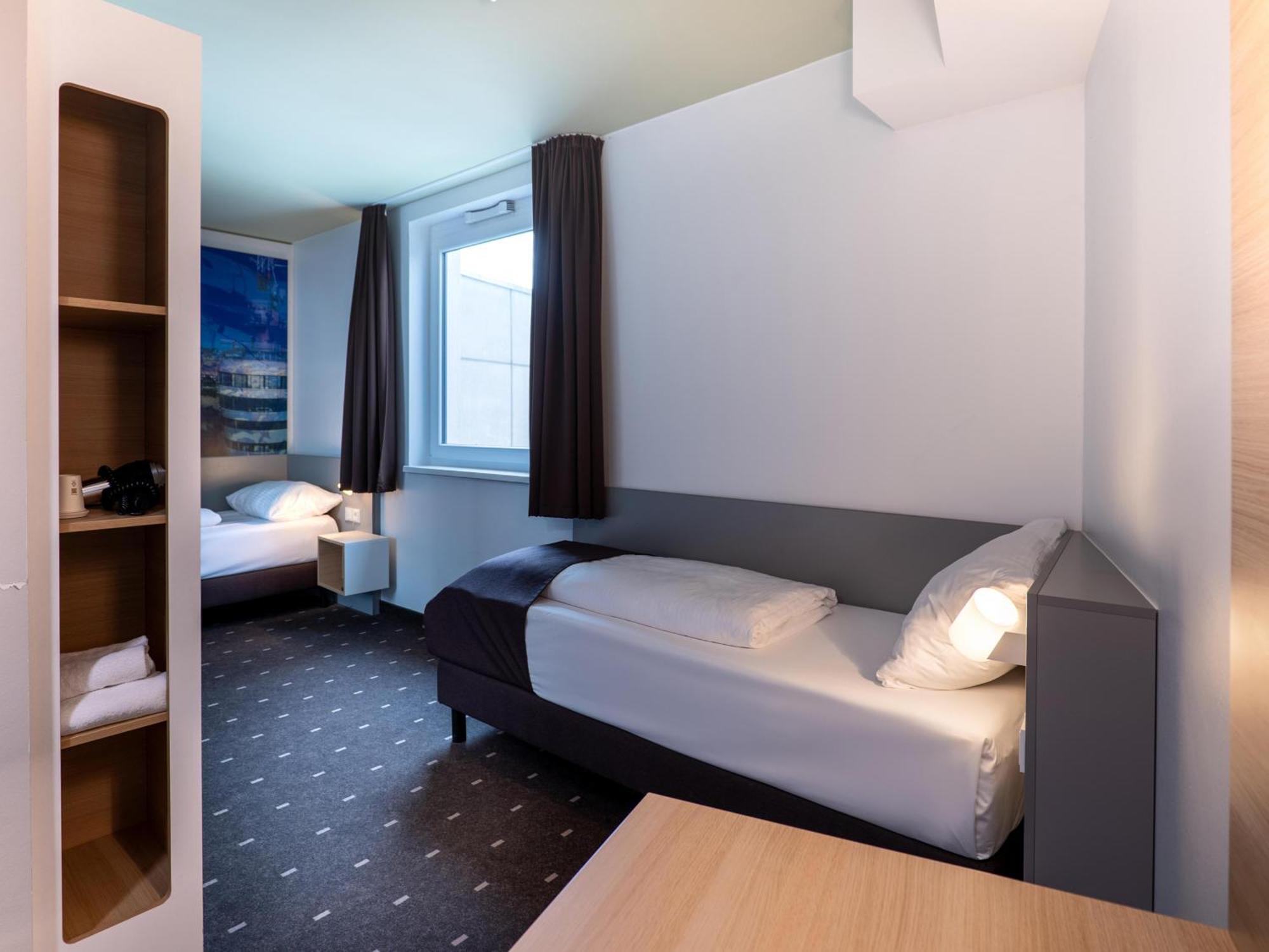 B&B Hotel Stuttgart-Airport/Messe Dış mekan fotoğraf